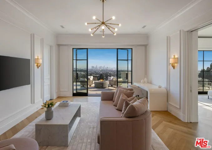 4533 Cockerham Drive, Los Angeles, California 90027