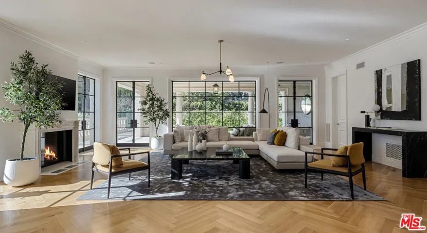 4533 Cockerham Drive, Los Angeles, California 90027