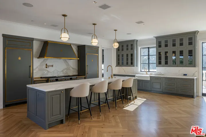 4533 Cockerham Drive, Los Angeles, California 90027