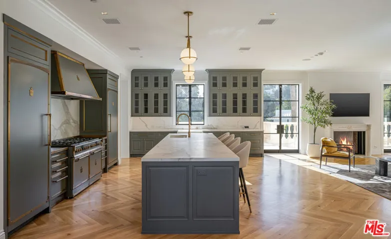 4533 Cockerham Drive, Los Angeles, California 90027