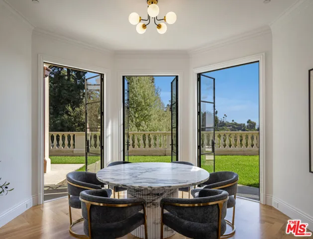 4533 Cockerham Drive, Los Angeles, California 90027