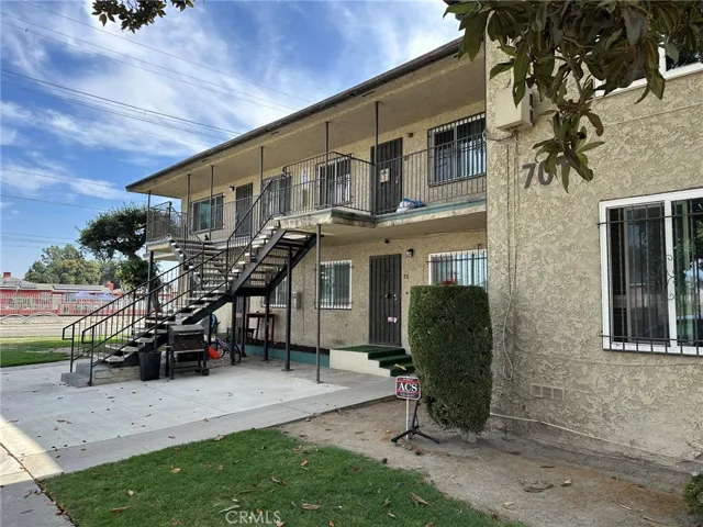 701 S Willowbrook Avenue, Compton, California 90220