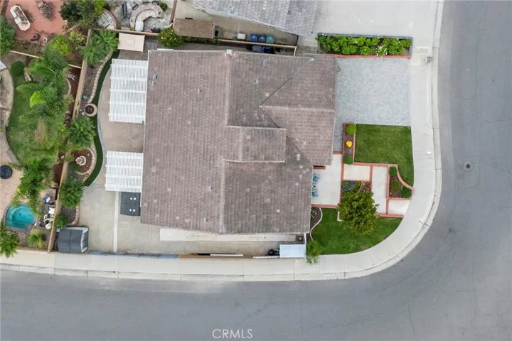 17701 Rainglen Lane, Huntington Beach, California 92649
