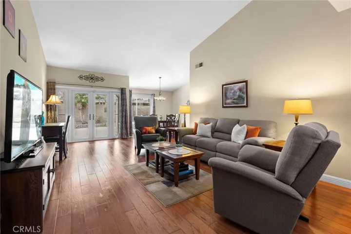 17701 Rainglen Lane, Huntington Beach, California 92649