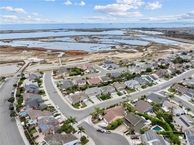 17701 Rainglen Lane, Huntington Beach, California 92649