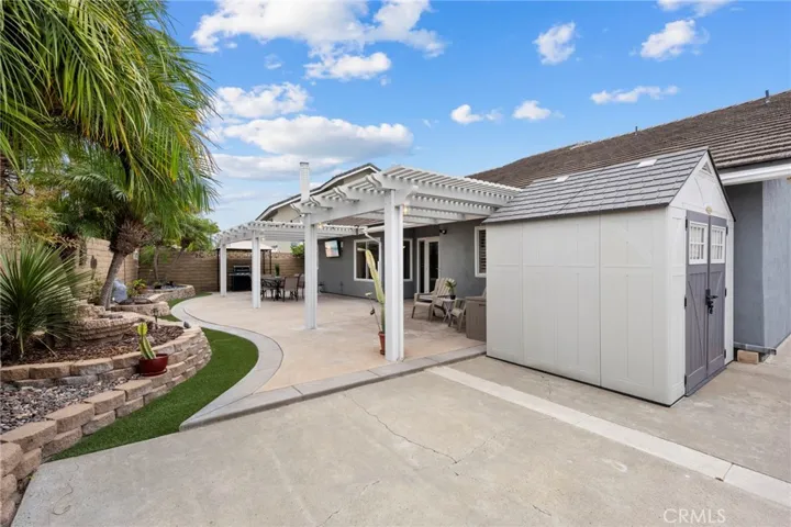 17701 Rainglen Lane, Huntington Beach, California 92649