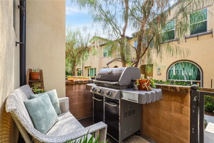 82 Savannah, Lake Forest, California 92630