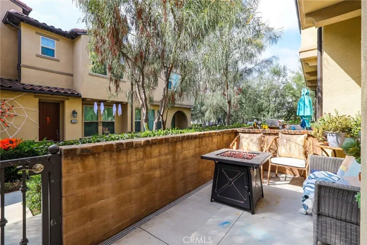 82 Savannah, Lake Forest, California 92630
