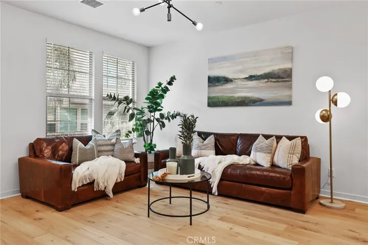 82 Savannah, Lake Forest, California 92630