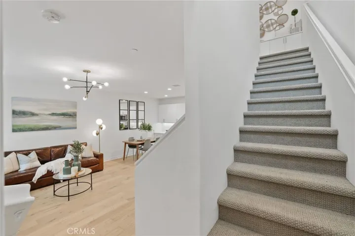 82 Savannah, Lake Forest, California 92630