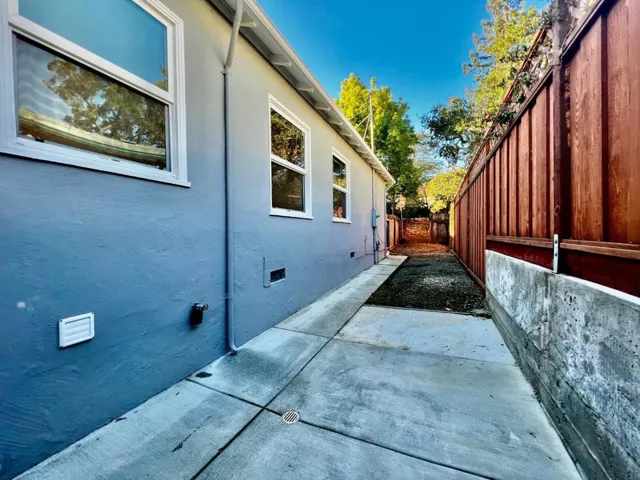 536 E Capistrano Way, San Mateo, California 94402