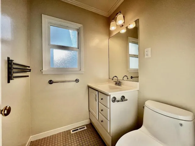 536 E Capistrano Way, San Mateo, California 94402