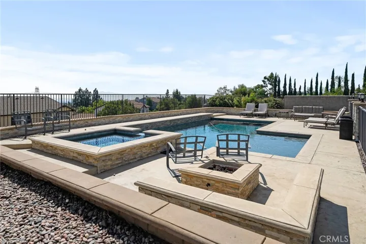 Enjoy the views of the valley and relax after a long day around your firepit