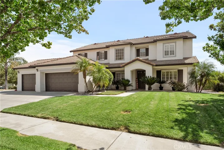 Beautifully appointed home in Brentwood, Sheridan Estates.
