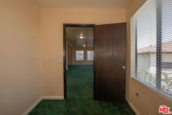 5242 Veronica Street, Los Angeles, California 90008