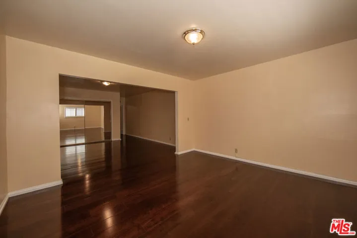 5242 Veronica Street, Los Angeles, California 90008