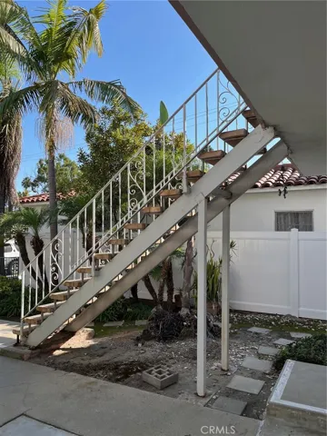 25 Bennett Avenue, Long Beach, California 90803