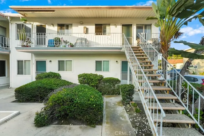25 Bennett Avenue, Long Beach, California 90803