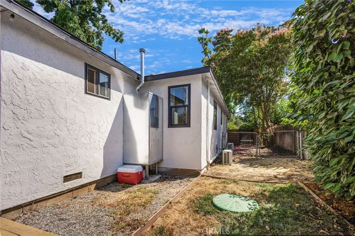 1737 Laburnum Avenue, Chico, California 95926