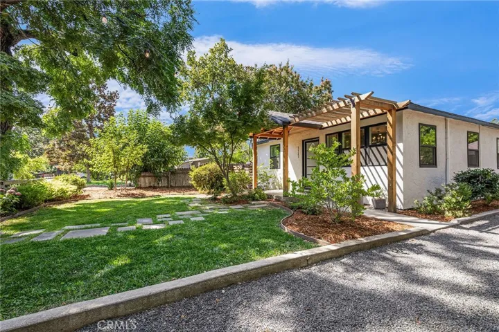 1737 Laburnum Avenue, Chico, California 95926