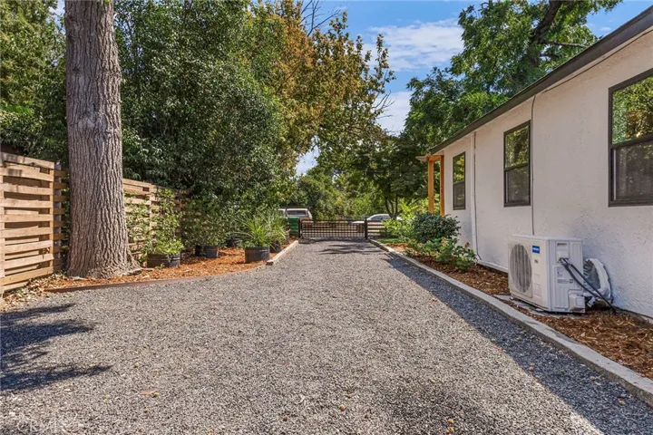 1737 Laburnum Avenue, Chico, California 95926
