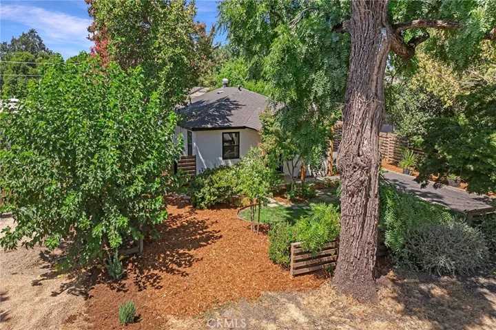 1737 Laburnum Avenue, Chico, California 95926