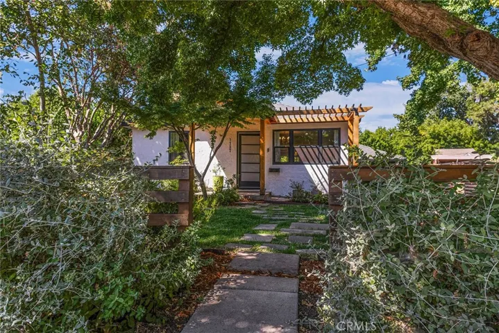 1737 Laburnum Avenue, Chico, California 95926
