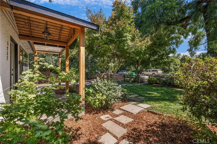 1737 Laburnum Avenue, Chico, California 95926