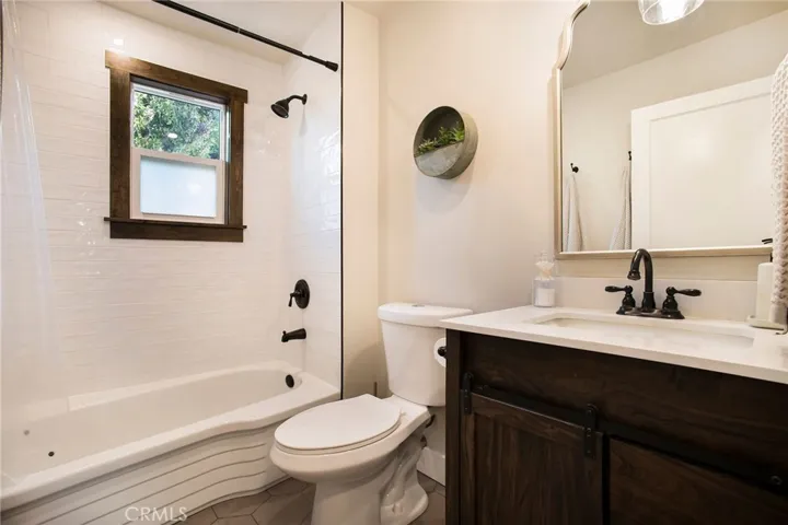 1737 Laburnum Avenue, Chico, California 95926