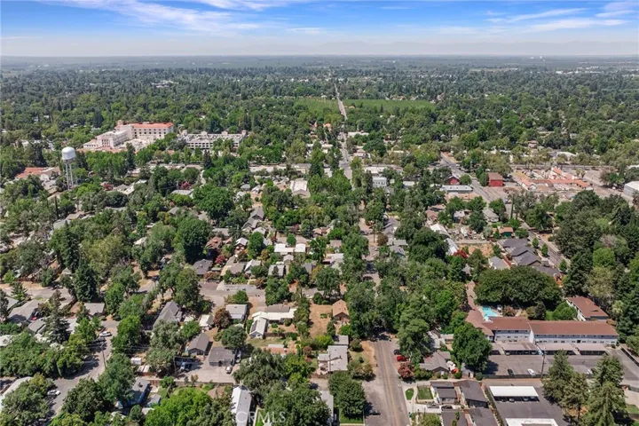1737 Laburnum Avenue, Chico, California 95926