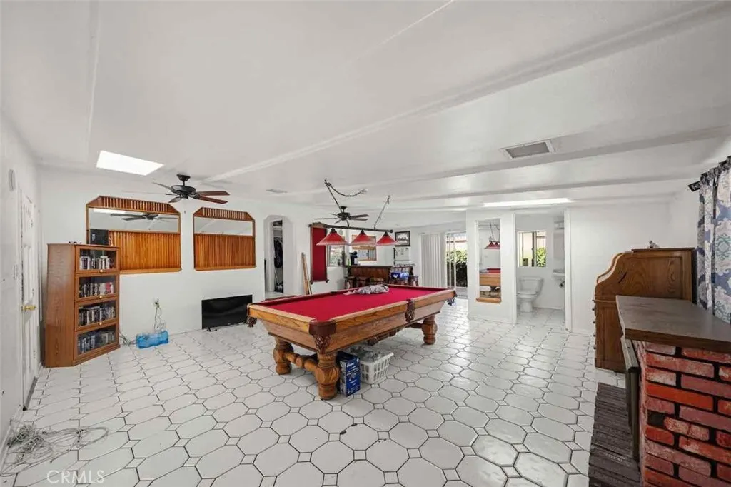 9279 Indiana Avenue, Riverside, California 92503 home-pic-34