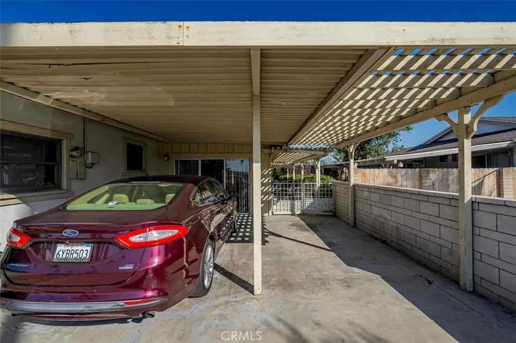 9279 Indiana Avenue, Riverside, California 92503 home-pic-15