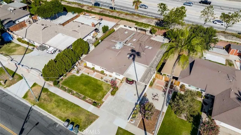 9279 Indiana Avenue, Riverside, California 92503 home-pic-11