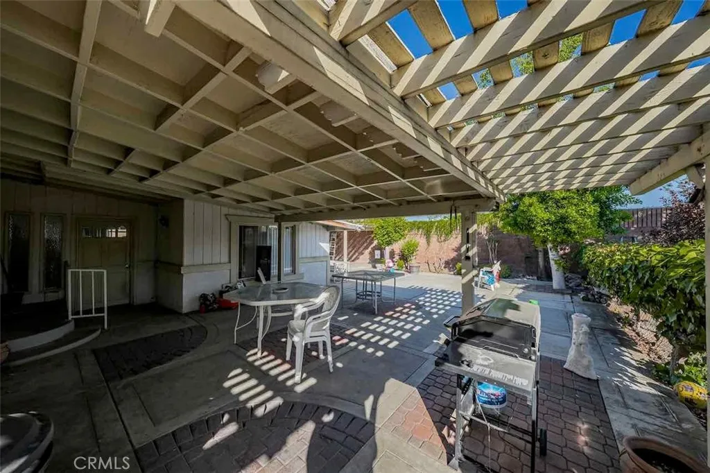 9279 Indiana Avenue, Riverside, California 92503 home-pic-13