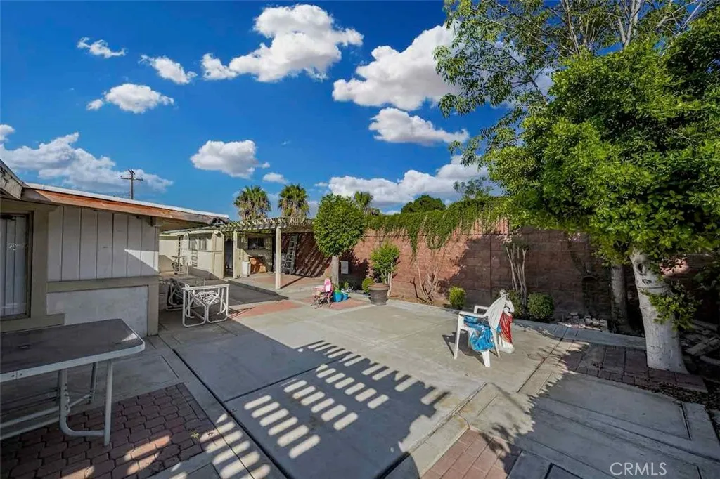 9279 Indiana Avenue, Riverside, California 92503 home-pic-17