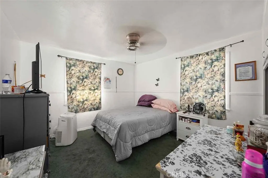 9279 Indiana Avenue, Riverside, California 92503 home-pic-45
