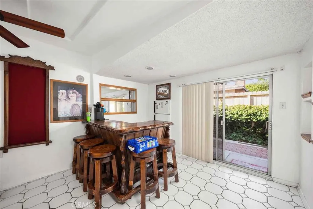 9279 Indiana Avenue, Riverside, California 92503 home-pic-36