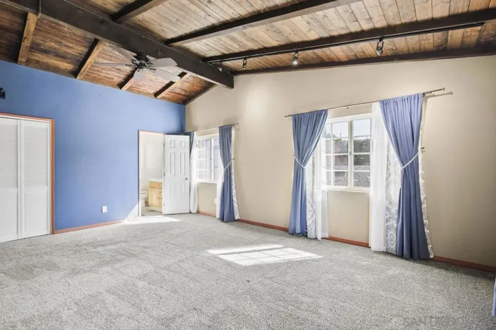5127 Triana St, San Diego, California 92117