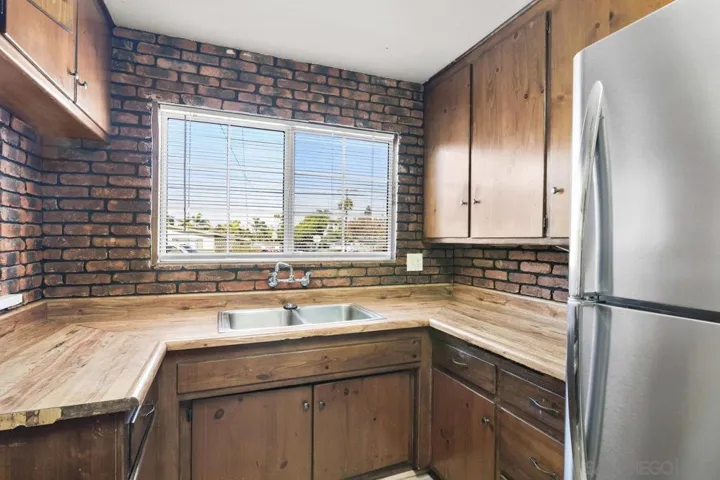 5127 Triana St, San Diego, California 92117
