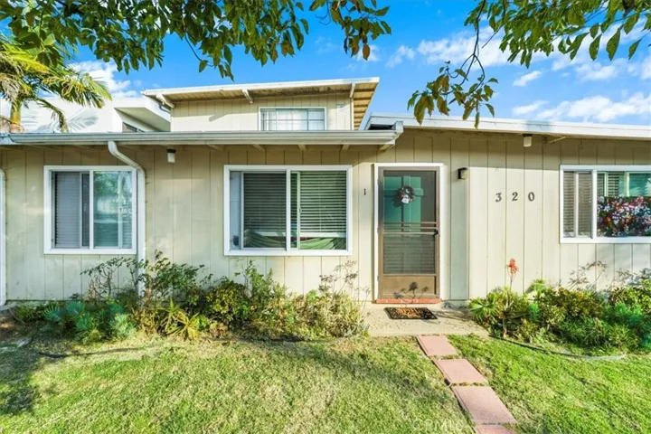 320 7th Street, Seal Beach, California 90740