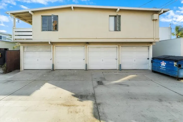 320 7th Street, Seal Beach, California 90740