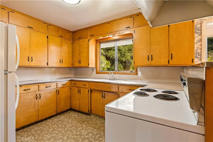 502 Venezia Way, Cloverdale, California 95425