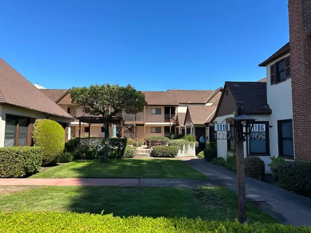 1110 El Camino Real 5, Burlingame, California 94010