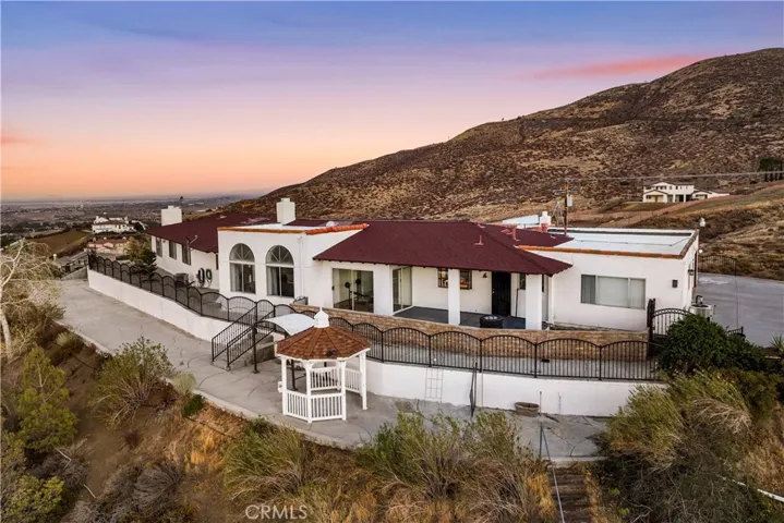 645 Lakeview Drive, Palmdale, California 93551