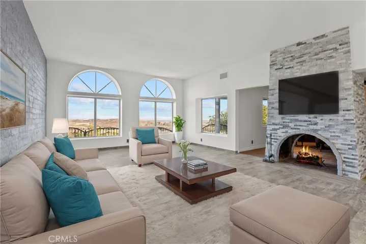 645 Lakeview Drive, Palmdale, California 93551