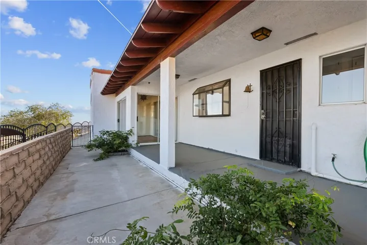 645 Lakeview Drive, Palmdale, California 93551