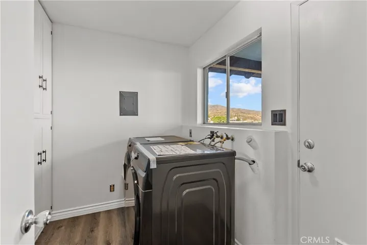 645 Lakeview Drive, Palmdale, California 93551