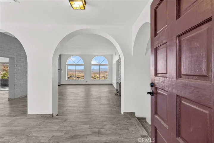 645 Lakeview Drive, Palmdale, California 93551