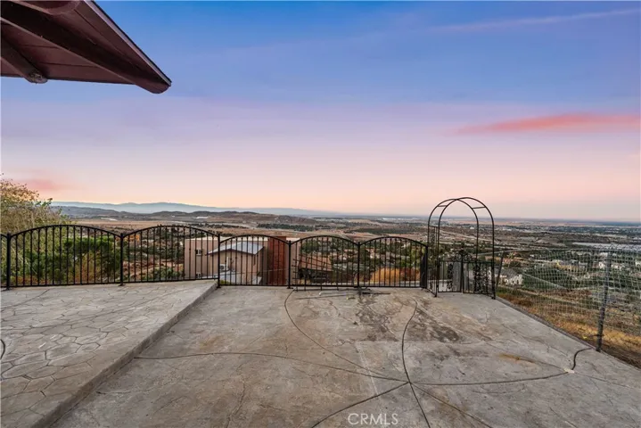 645 Lakeview Drive, Palmdale, California 93551