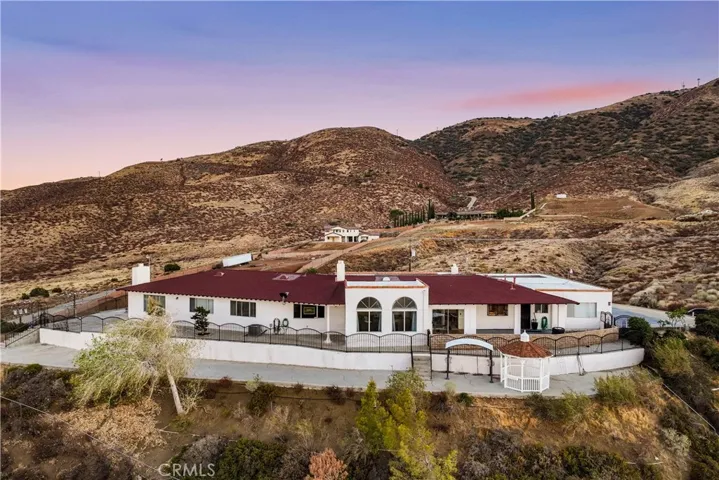 645 Lakeview Drive, Palmdale, California 93551